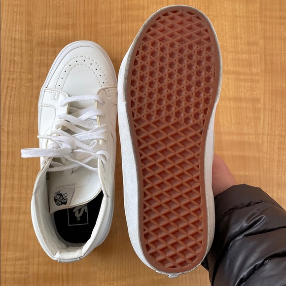 VANS Leather Sk8-Hi True White Sneakers Womens Size 9.5 - Picture 8 of 11
